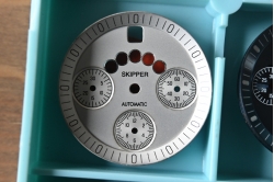 Skipper Dial Dubois-Dépraz 2